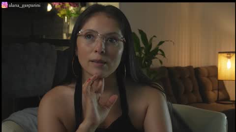 Alana Gasparini online show from November 22, 2:32 am