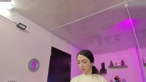 Maeve  online show from March 10, 11:01 am