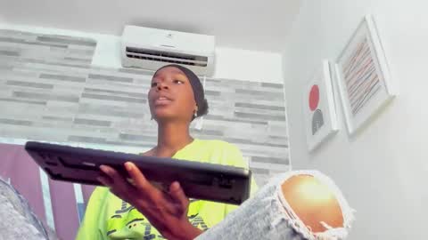 Alana online show from October 29, 6:52 pm