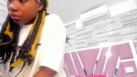 Alana online show from March 1, 6:43 pm