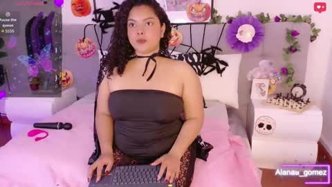 Snapshot of alanaa_gomez chatting on October 7, 4:03 pm Alanaa online show from October 7, 4:03 pm