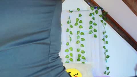 Alana Gmez  online show from April 16, 8:09 pm