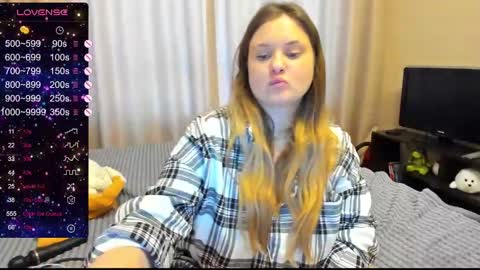 Julia online show from February 12, 12:33 pm