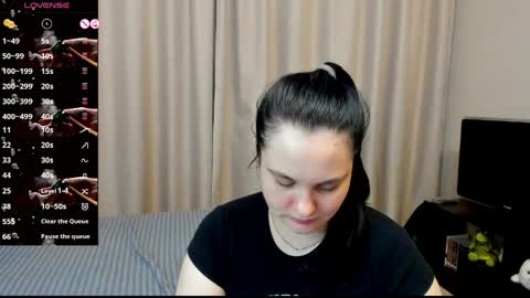 Julia online show from April 10, 9:19 pm