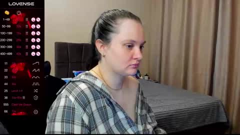 Julia online show from December 15, 12:17 am