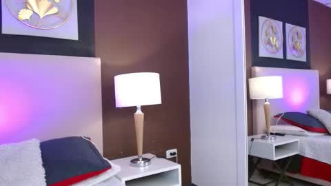 Snapshot of alanagh_ chatting on September 18, 3:32 am alana online show from September 18, 3:32 am