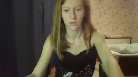 Elisa online show from March 2, 3:27 pm