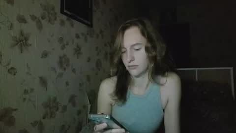 Elisa online show from October 25, 8:09 pm