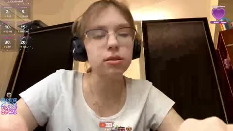 Stella online show from October 10, 9:48 am