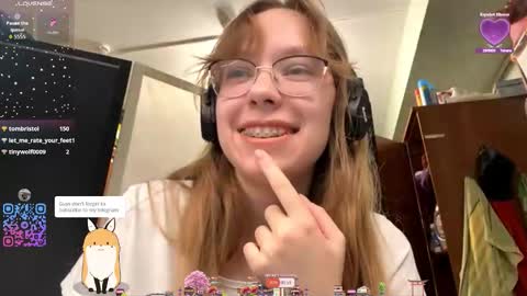 Stella online show from October 11, 2:43 pm