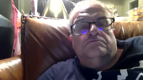 alankrieski1174 online show from November 23, 4:43 am