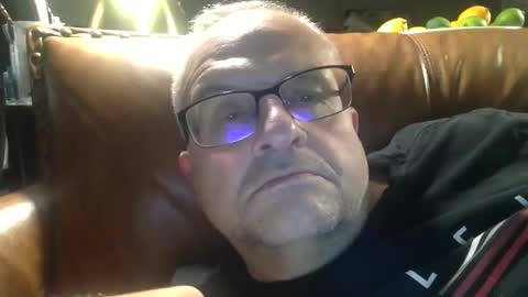 alankrieski1174 online show from October 30, 5:19 am