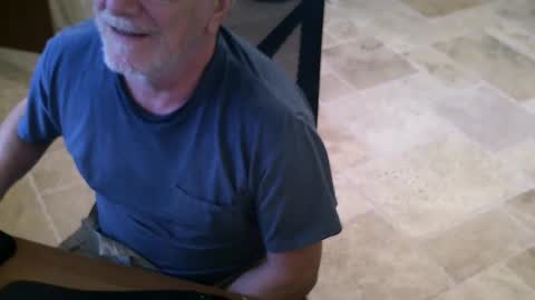 Alanlee10allen online show from April 10, 4:33 pm