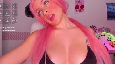 Alanna online show from October 11, 2:05 am