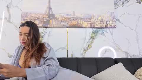 alanna_jones23_aws online show from September 17, 12:08 pm