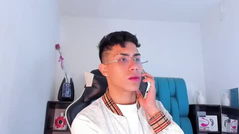 alannaughty_ online show from March 11, 8:09 pm