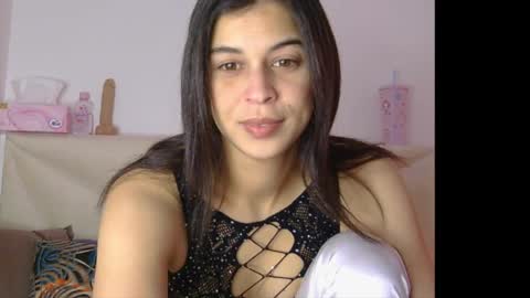 AllylicArabis online show from April 13, 2:21 pm