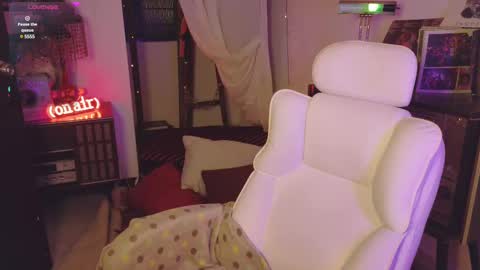 Snapshot of alaskagrace chatting on March 12, 1:58 am Alaska Grace       online show from March 12, 1:58 am