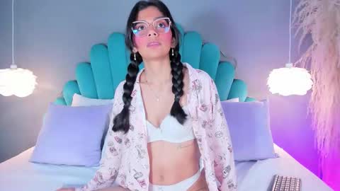 Snapshot of alassiahocthner chatting on September 26, 12:13 pm Alassia Hocthner online show from September 26, 12:13 pm