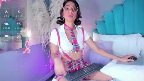 Snapshot of alassiahocthner chatting on October 3, 12:46 pm Alassia Hocthner online show from October 3, 12:46 pm