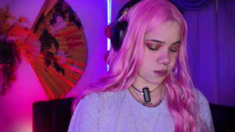 albaandthayron online show from September 13, 12:40 pm