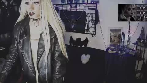 Mistic witch online show from October 3, 12:35 pm