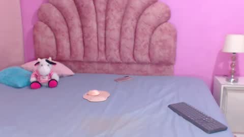 aldana_stone online show from January 25, 10:18 pm