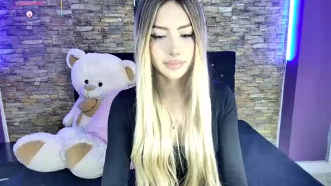 ALE LOVE online show from February 19, 2:33 am