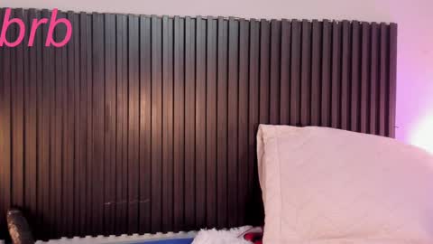 Snapshot of aleja__slav3 chatting on February 27, 9:29 am aleja__slav3 online show from February 27, 9:29 am
