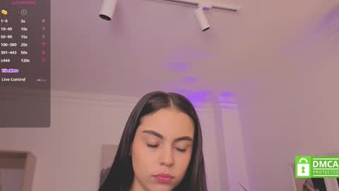 Snapshot of alejaa___ chatting on October 8, 11:49 am Alejandra online show from October 8, 11:49 am