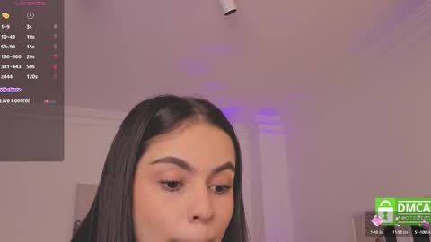 Snapshot of alejaa___ chatting on October 9, 11:59 am Alejandra online show from October 9, 11:59 am