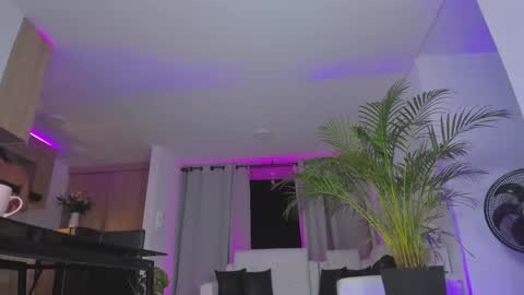 Snapshot of alejaevangeline chatting on March 5, 12:49 am A L E J A N D R A online show from March 5, 12:49 am