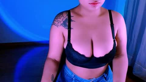 Snapshot of alejandra_conde chatting on October 15, 1:42 am Alejandra online show from October 15, 1:42 am