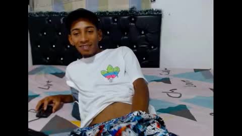 alejandrito_king online show from December 5, 2:59 pm