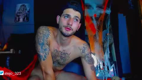 alejo_323__ online show from October 30, 7:09 am