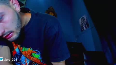 alejo_323__ online show from January 7, 2:49 am