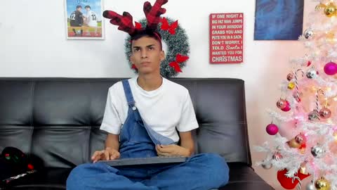 alejo peverell online show from December 24, 11:38 am