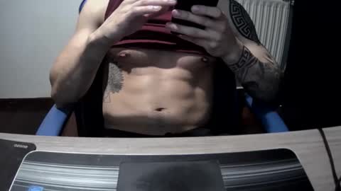 alejoduarte16 online show from April 6, 6:09 pm