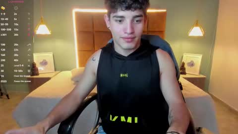 ALejoo Saenz online show from September 29, 7:46 pm