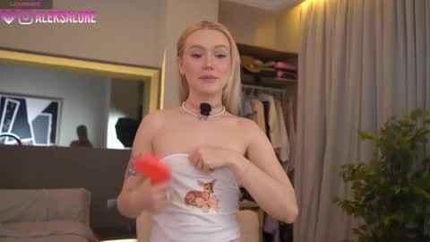 Lexi online show from March 2, 5:08 am