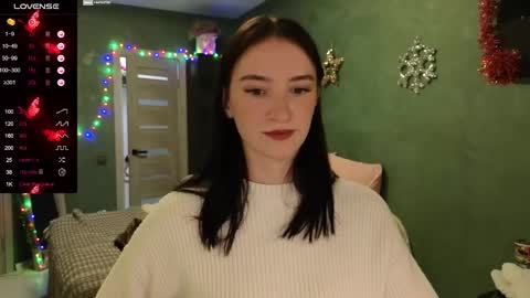 Alena online show from December 5, 4:39 pm