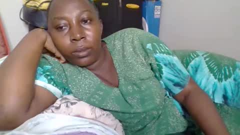 Noreen Kennth and Emilly online show from September 24, 1:29 pm