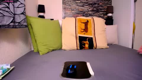 Snapshot of alesiasensual chatting on February 17, 7:23 pm AlesiaSensual online show from February 17, 7:23 pm