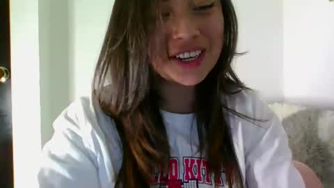 QUEEN OFF MILk  IM BACK  15 NOV online show from January 15, 11:46 pm