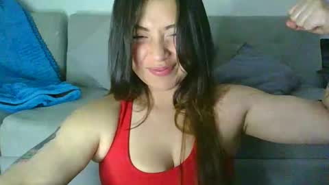 QUEEN OFF MILk  IM BACK  15 NOV online show from October 9, 12:05 am