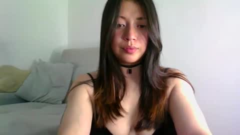 QUEEN OFF MILk  IM BACK  15 NOV online show from April 19, 7:16 pm