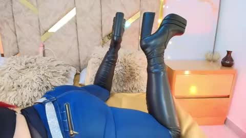 Snapshot of aleskaduth chatting on September 25, 7:37 am ALESKADUTH online show from September 25, 7:37 am