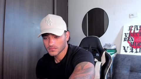 Snapshot of alessandro_vanni chatting on September 26, 12:02 pm Alessandro Vanni online show from September 26, 12:02 pm