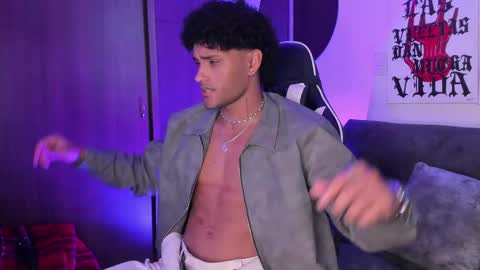 Alessandro Vanni online show from April 13, 9:30 pm