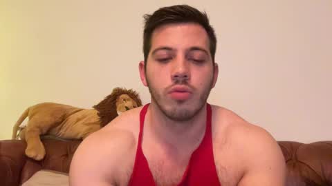 Alessandrobuilder online show from December 25, 11:10 pm